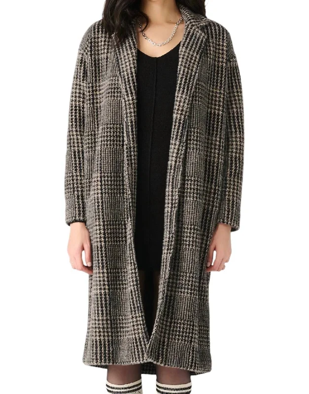 women's coats for glamorous eveningswomen's coats for glamorous eveningsLong Sleeve Soft Coat In Houndstooth Plaid