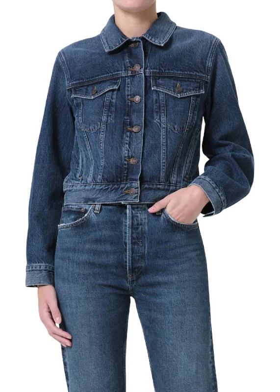 women's coats for those who seek both warmth and flairwomen's coats for those who seek both warmth and flair90's Jean Jacket In Control