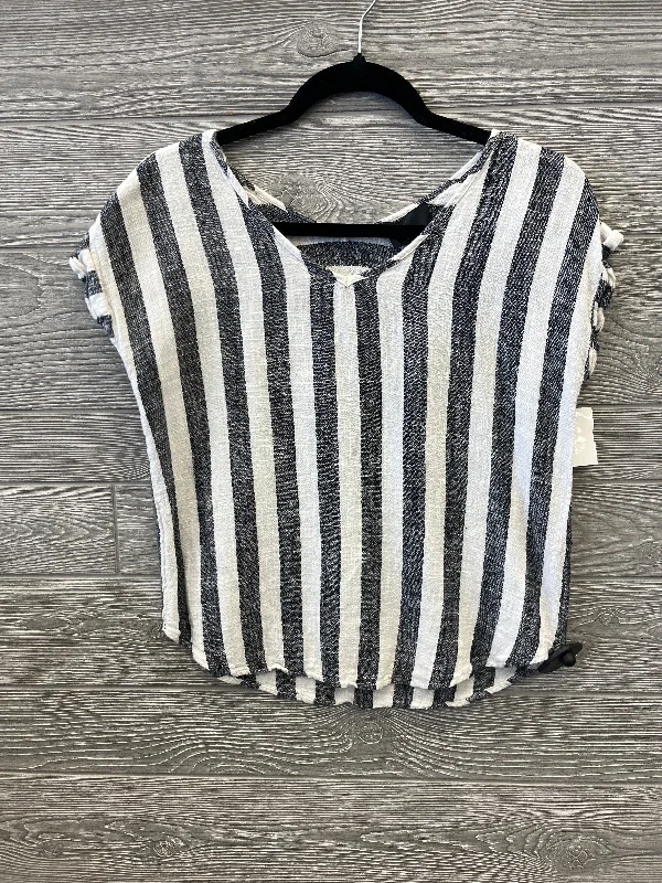 women's tops for those who want to create outfits that are both trendy and timelessTop Short Sleeve By Lumiere In Striped Pattern, Size: S