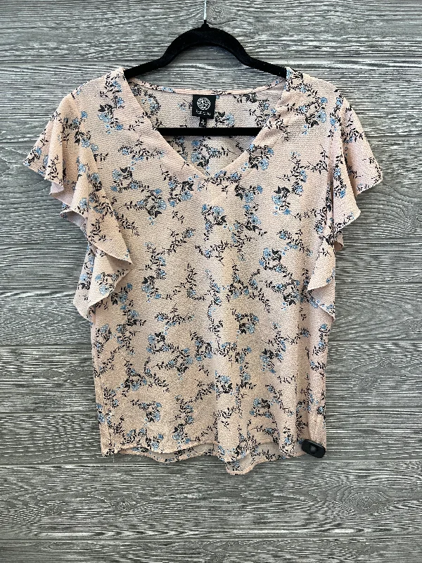 women's tops for those who want to create outfits that reflect their personal style and sense of fashionTop Short Sleeve By Bobeau In Pink, Size: S