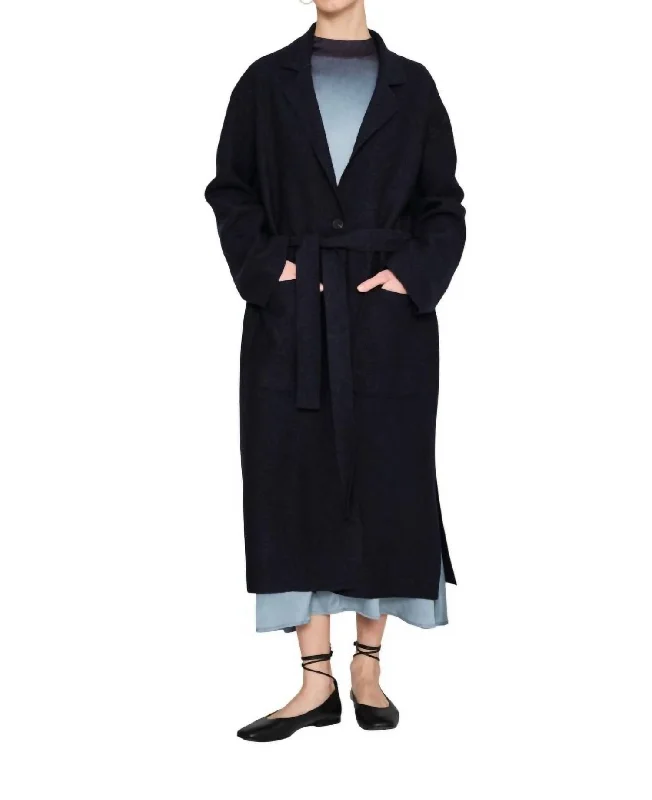 women's coats for those who want to make a fashion statementwomen's coats for those who want to make a fashion statementDibaba Coat In Midnight