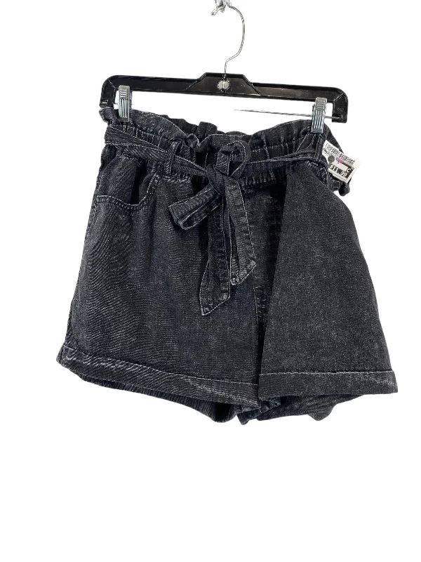 women's chiffon shortsShorts By Clothes Mentor  Size: L