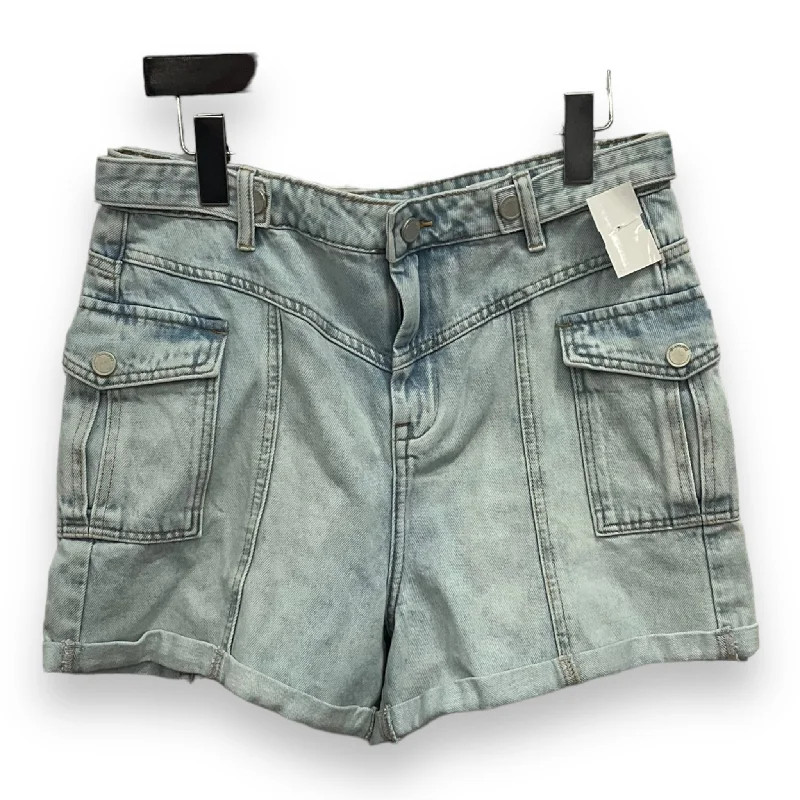 women's bootcut shortsShorts By Blanknyc  Size: 10